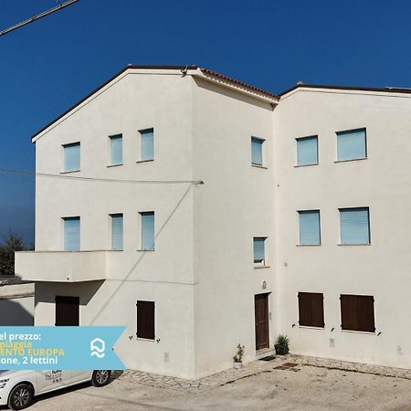 Rs321 - Marcelli, Trilocale Fronte Mare Con Spiaggia Inclusa מראה חיצוני תמונה